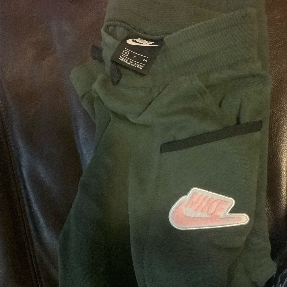 Nike joggers